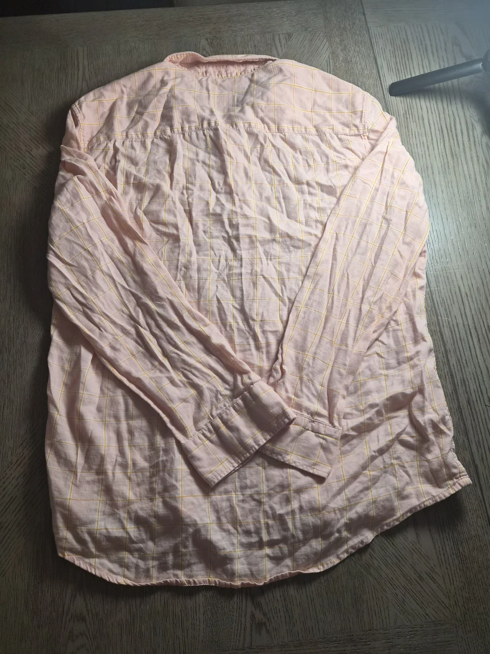 Levi's Light Pink Button-Down Shirt with Yellow Windowpane